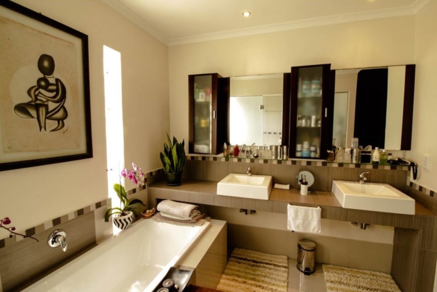 4 Bedroom Property for Sale in Saldanha Heights Western Cape